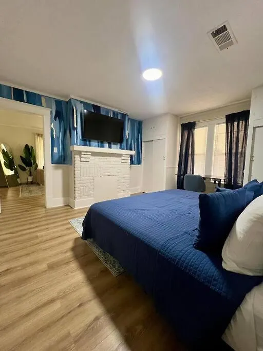 Dom wakacyjny Willa Bluebell Bliss Midtown Retreat - 4Mi To Downtown Memphis